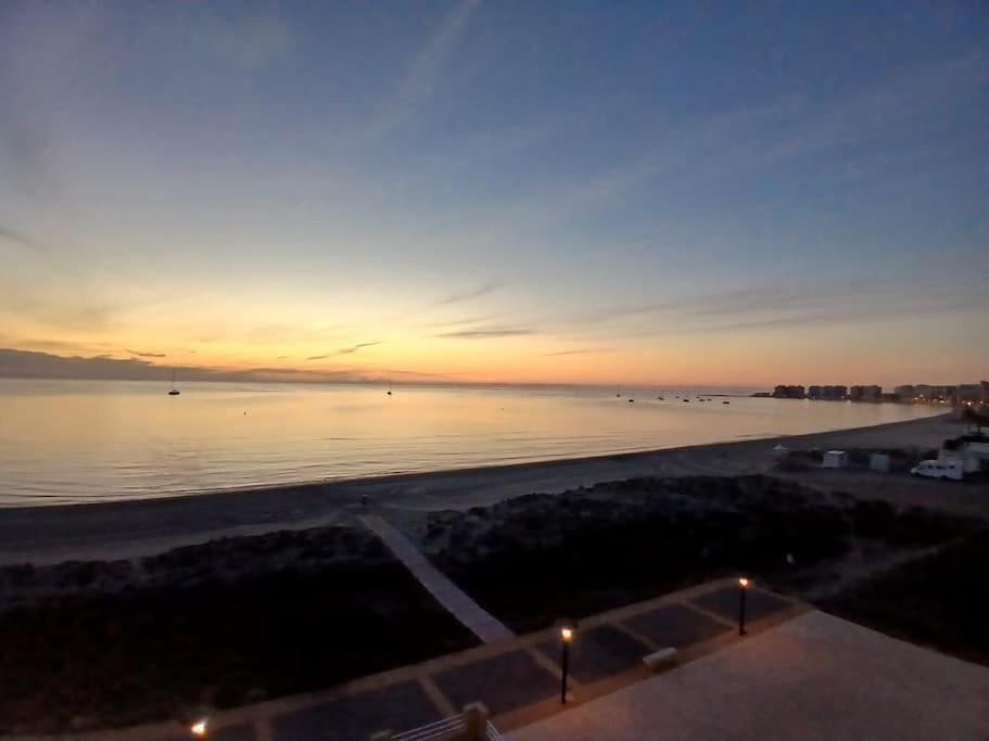 Apartamento En La Manga A Pie Del Mar Mediterraneo San Javier Bagian luar foto
